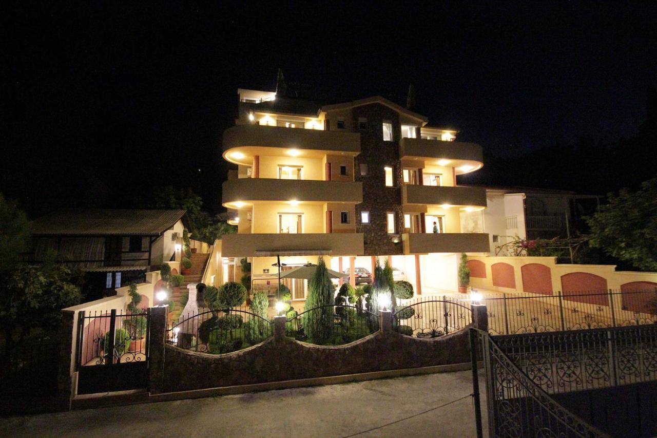 Villa Jupok Bar Exterior foto