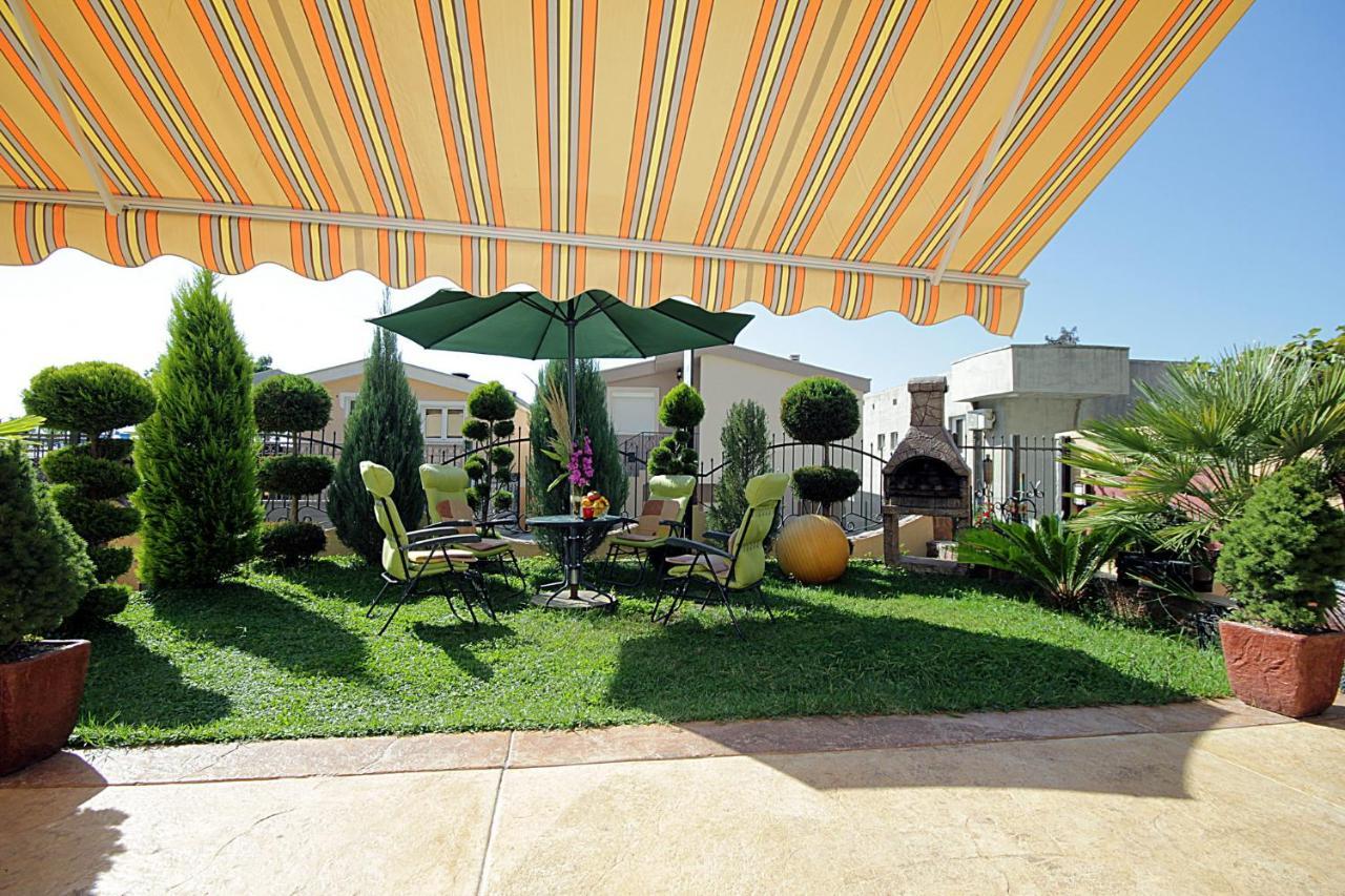 Villa Jupok Bar Exterior foto
